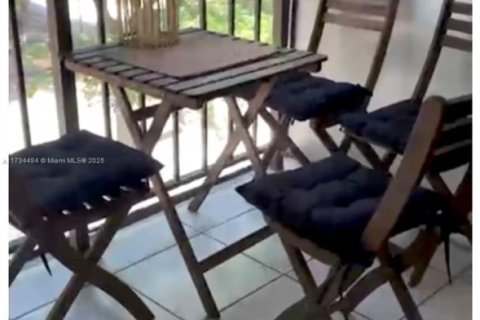 Condominio en alquiler en Sunny Isles Beach, Florida, 2 dormitorios, 84.08 m2 № 2013582 - foto 17