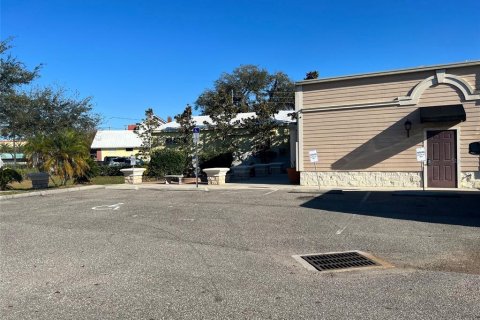 Immobilier commercial à louer à Sanford, Floride: 66.89 m2 № 2390952 - photo 2