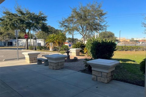 Immobilier commercial à louer à Sanford, Floride: 66.89 m2 № 2390952 - photo 7