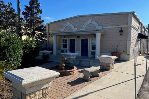 Immobilier commercial à Sanford, Floride 66.89 m2 № 2390952