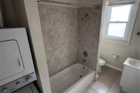 Снять в аренду квартиру в Сент-Питерсберг, Флорида 1 комната, 529.54м2, № 2203947 - фото 21