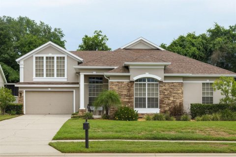 House in Oakland, Florida 4 bedrooms, 295.62 sq.m. № 1912855 - photo 1