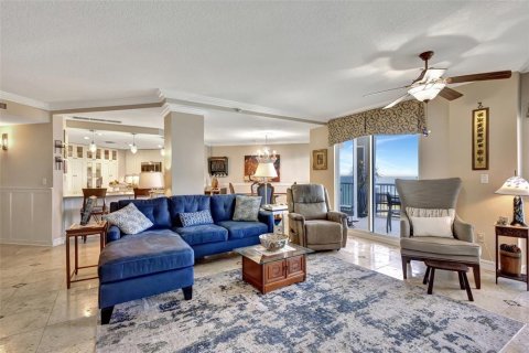 Condo in Hutchinson Island South, Florida, 4 bedrooms  № 1723655 - photo 14