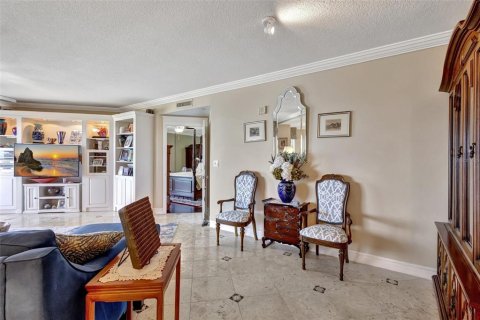 Condo in Hutchinson Island South, Florida, 4 bedrooms  № 1723655 - photo 16