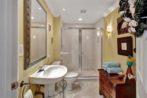 Condo in Hutchinson Island South, Florida, 4 bedrooms  № 1723655 - photo 27
