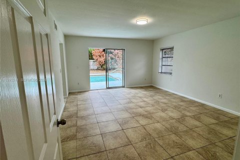 Casa en alquiler en Port St. Lucie, Florida, 3 dormitorios, 137.03 m2 № 2057916 - foto 13