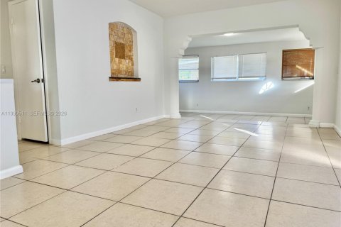 Casa en alquiler en Port St. Lucie, Florida, 3 dormitorios, 137.03 m2 № 2057916 - foto 5