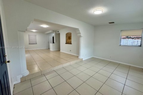 Casa en alquiler en Port St. Lucie, Florida, 3 dormitorios, 137.03 m2 № 2057916 - foto 21