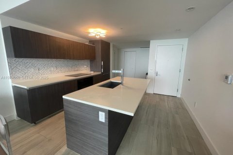 Copropriété à louer à Miami, Floride: 1 chambre, 89.09 m2 № 1982933 - photo 5