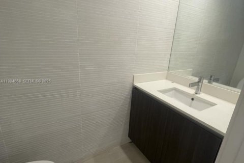 Copropriété à louer à Miami, Floride: 1 chambre, 89.09 m2 № 1982933 - photo 7