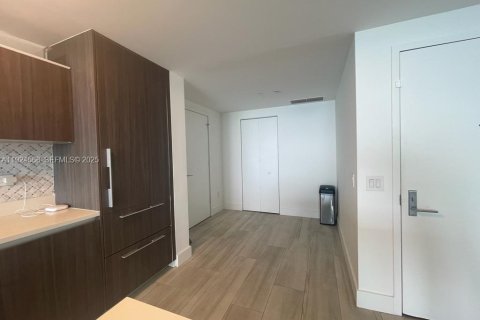 Copropriété à louer à Miami, Floride: 1 chambre, 89.09 m2 № 1982933 - photo 6