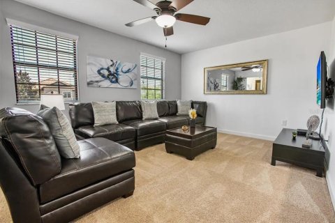 Villa ou maison à louer à Davenport, Floride: 5 chambres, 264.03 m2 № 1913646 - photo 5