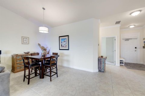 Condo in Cape Coral, Florida, 2 bedrooms  № 1546145 - photo 21