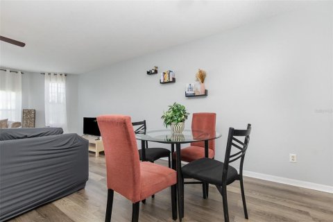 Copropriété à louer à Kissimmee, Floride: 3 chambres, 126.07 m2 № 2136959 - photo 10