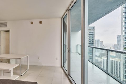Copropriété à louer à Miami, Floride: 1 chambre, 68 m2 № 2188272 - photo 29