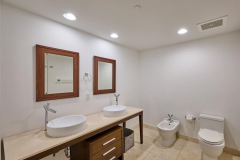 Copropriété à louer à Miami, Floride: 1 chambre, 68 m2 № 2188272 - photo 14