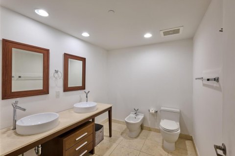 Copropriété à louer à Miami, Floride: 1 chambre, 68 m2 № 2188272 - photo 13