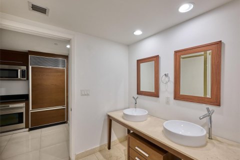 Copropriété à louer à Miami, Floride: 1 chambre, 68 m2 № 2188272 - photo 16