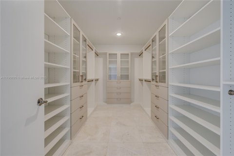 Copropriété à louer à Miami, Floride: 3 chambres, 307.97 m2 № 1874794 - photo 18