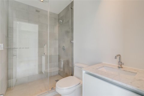 Copropriété à louer à Miami, Floride: 3 chambres, 307.97 m2 № 1874794 - photo 25