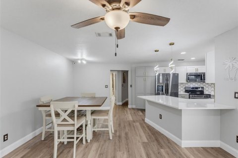 Villa ou maison à vendre à Clearwater, Floride: 3 chambres, 165.37 m2 № 2399398 - photo 18
