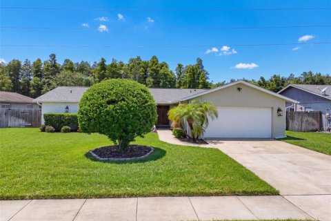 Villa ou maison à Clearwater, Floride 3 chambres, 165.37 m2 № 2399398