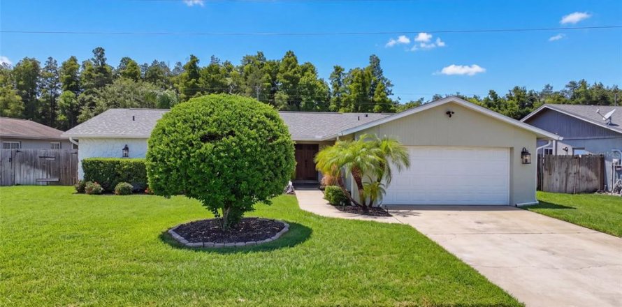 Villa ou maison à Clearwater, Floride 3 chambres, 165.37 m2 № 2399398