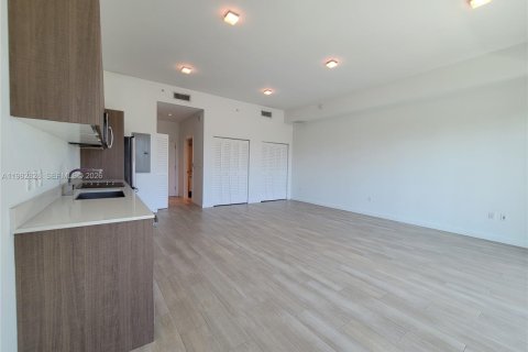 Condo in Miami, Florida  № 2052956 - photo 5