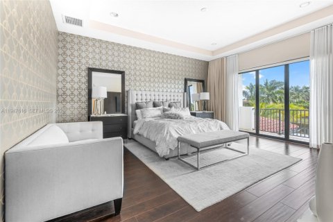 Снять в аренду виллу или дом в Паркленд, Флорида 5 спален, 441.29м2, № 2003716 - фото 25