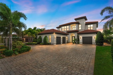 Снять в аренду виллу или дом в Паркленд, Флорида 5 спален, 441.29м2, № 2003716 - фото 2