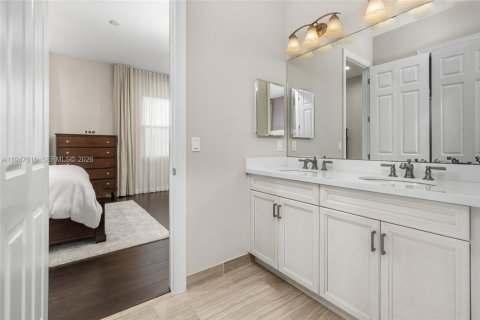 Снять в аренду виллу или дом в Паркленд, Флорида 5 спален, 441.29м2, № 2003716 - фото 30