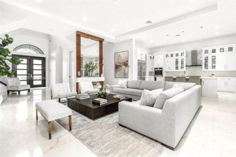 Снять в аренду виллу или дом в Паркленд, Флорида 5 спален, 441.29м2, № 2003716 - фото 4