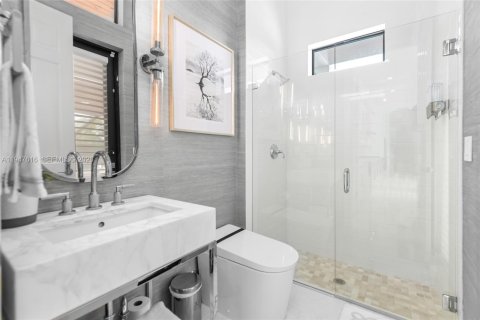 Снять в аренду виллу или дом в Паркленд, Флорида 5 спален, 441.29м2, № 2003716 - фото 16