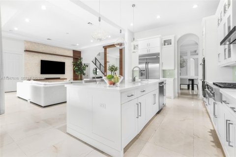 Снять в аренду виллу или дом в Паркленд, Флорида 5 спален, 441.29м2, № 2003716 - фото 12