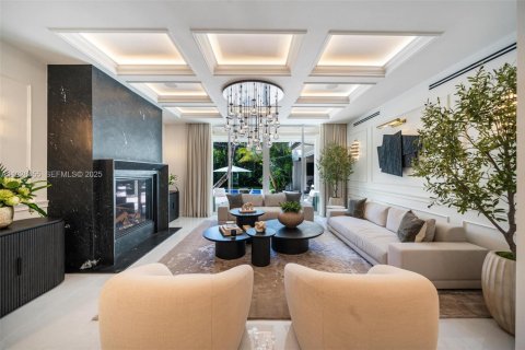 Villa ou maison à vendre à Pinecrest, Floride: 5 chambres № 1989358 - photo 9