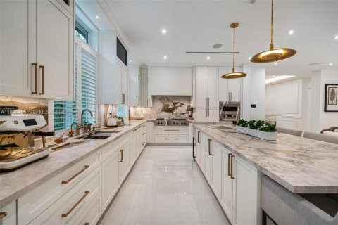 Villa ou maison à vendre à Pinecrest, Floride: 5 chambres № 1989358 - photo 25