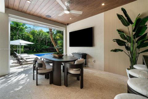 Villa ou maison à vendre à Pinecrest, Floride: 5 chambres № 1989358 - photo 29