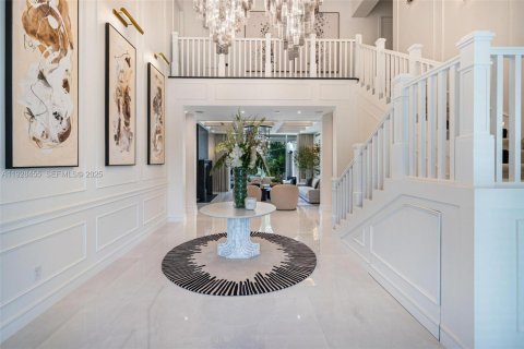 Villa ou maison à vendre à Pinecrest, Floride: 5 chambres № 1989358 - photo 5