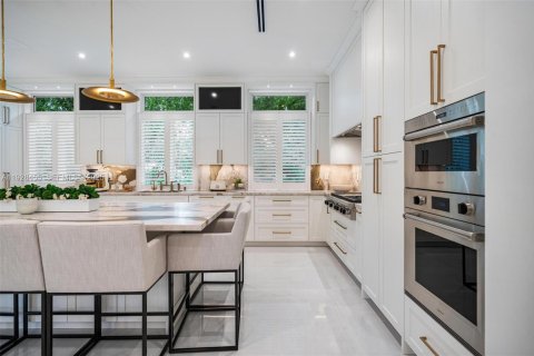 Villa ou maison à vendre à Pinecrest, Floride: 5 chambres № 1989358 - photo 21