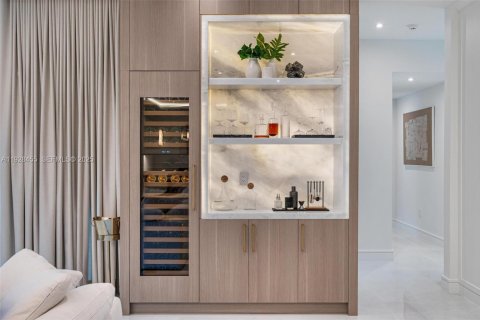 Villa ou maison à vendre à Pinecrest, Floride: 5 chambres № 1989358 - photo 23