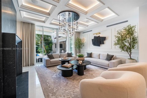 Villa ou maison à vendre à Pinecrest, Floride: 5 chambres № 1989358 - photo 11