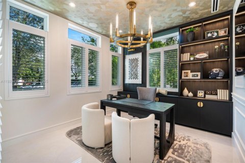 Villa ou maison à vendre à Pinecrest, Floride: 5 chambres № 1989358 - photo 12