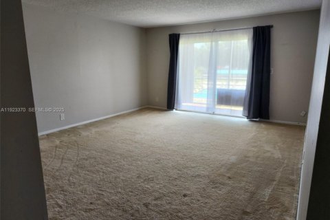 Купить кондоминиум в Холливуд, Флорида 2 спальни, 105.07м2, № 1977355 - фото 2