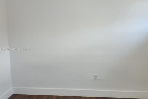 Apartment in Miami Springs, Florida 1 bedroom, 55.74 sq.m. № 1875115 - photo 4