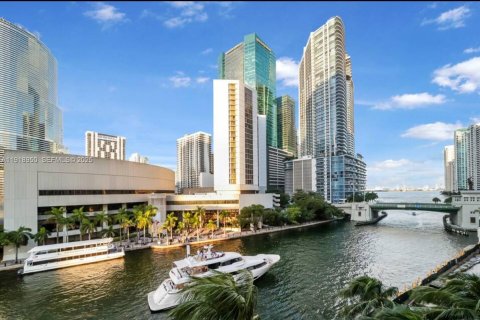 Condominio en alquiler en Miami, Florida, 2 dormitorios, 130.25 m2 № 1973312 - foto 26