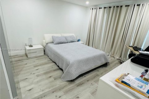 Купить кондоминиум в Хайалиа, Флорида 3 спальни, 118.73м2, № 2091087 - фото 14