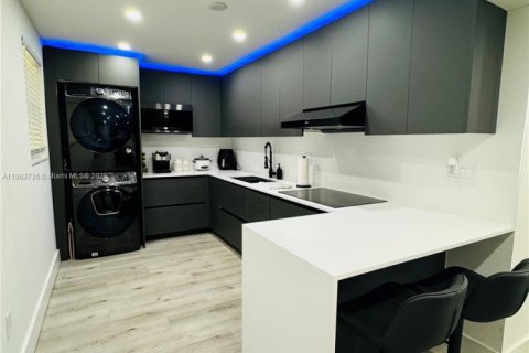 Купить кондоминиум в Хайалиа, Флорида 3 спальни, 118.73м2, № 2091087 - фото 3