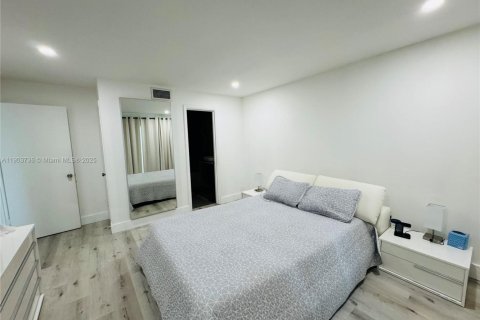 Купить кондоминиум в Хайалиа, Флорида 3 спальни, 118.73м2, № 2091087 - фото 13