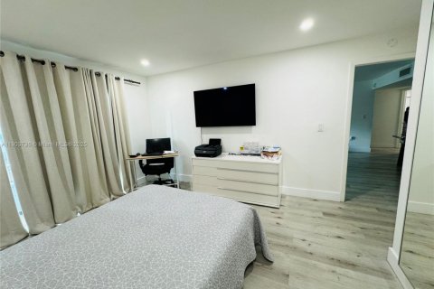 Купить кондоминиум в Хайалиа, Флорида 3 спальни, 118.73м2, № 2091087 - фото 16