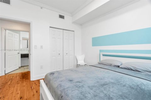 Condo in Miami, Florida, 2 bedrooms  № 1925553 - photo 27